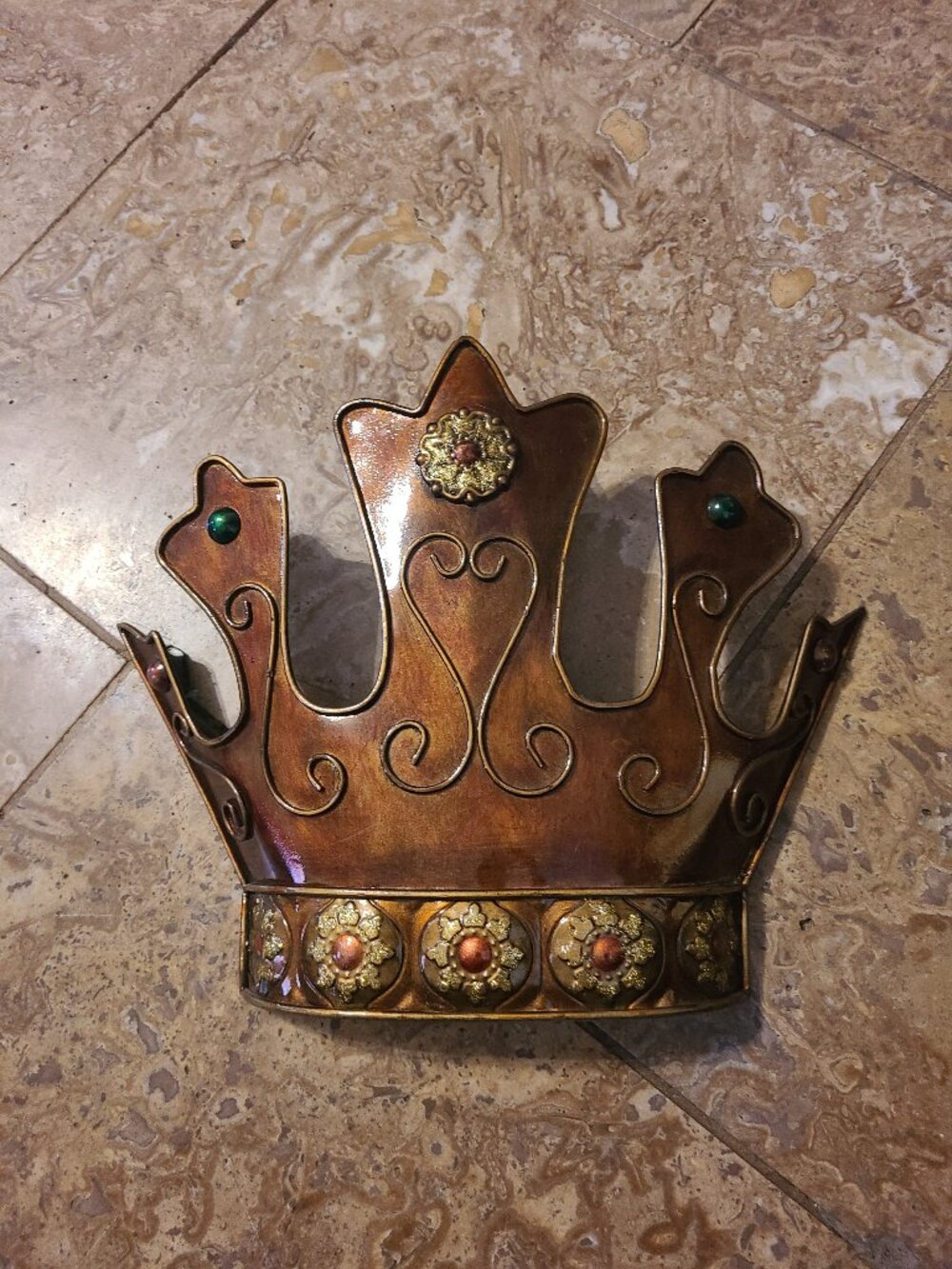 Wall Art Royal Crown King Queen Princess Crown Copper Red Green Color 14" x 12"
